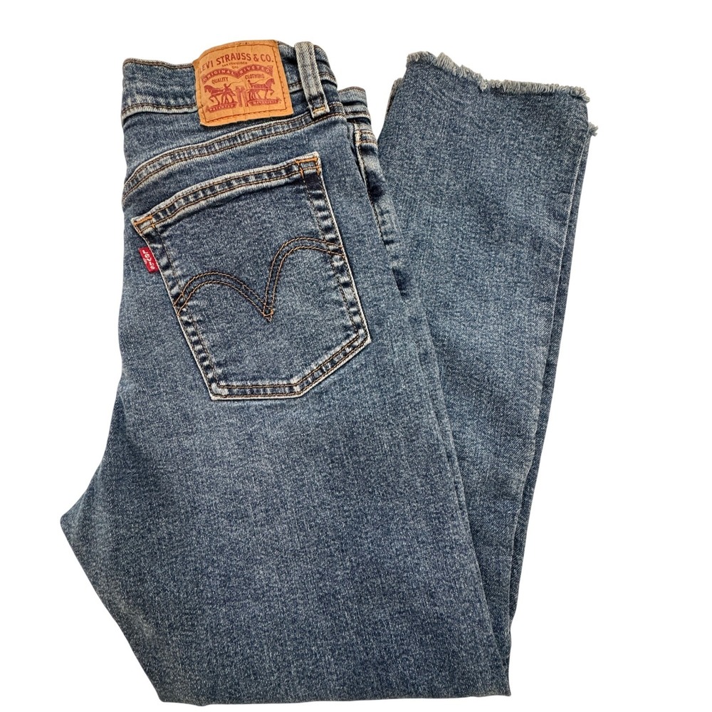 Levi's Wedgie Straight Blue Jeans High Rise Raw Hem‎ Distressed  Women's Size 30